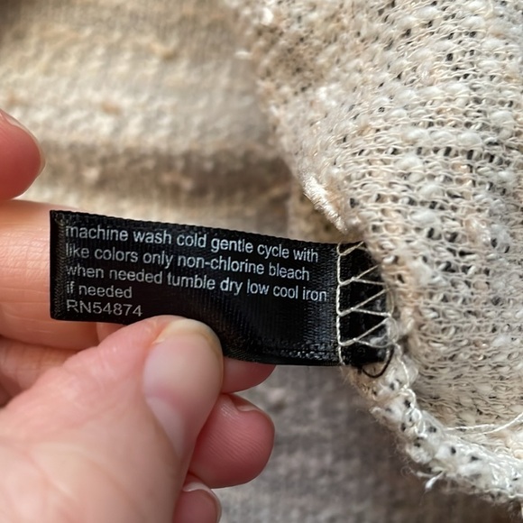 The Limited Cream Textured Tweed Fringe Sweater Shirt | Size Medium - Picture 10 of 11